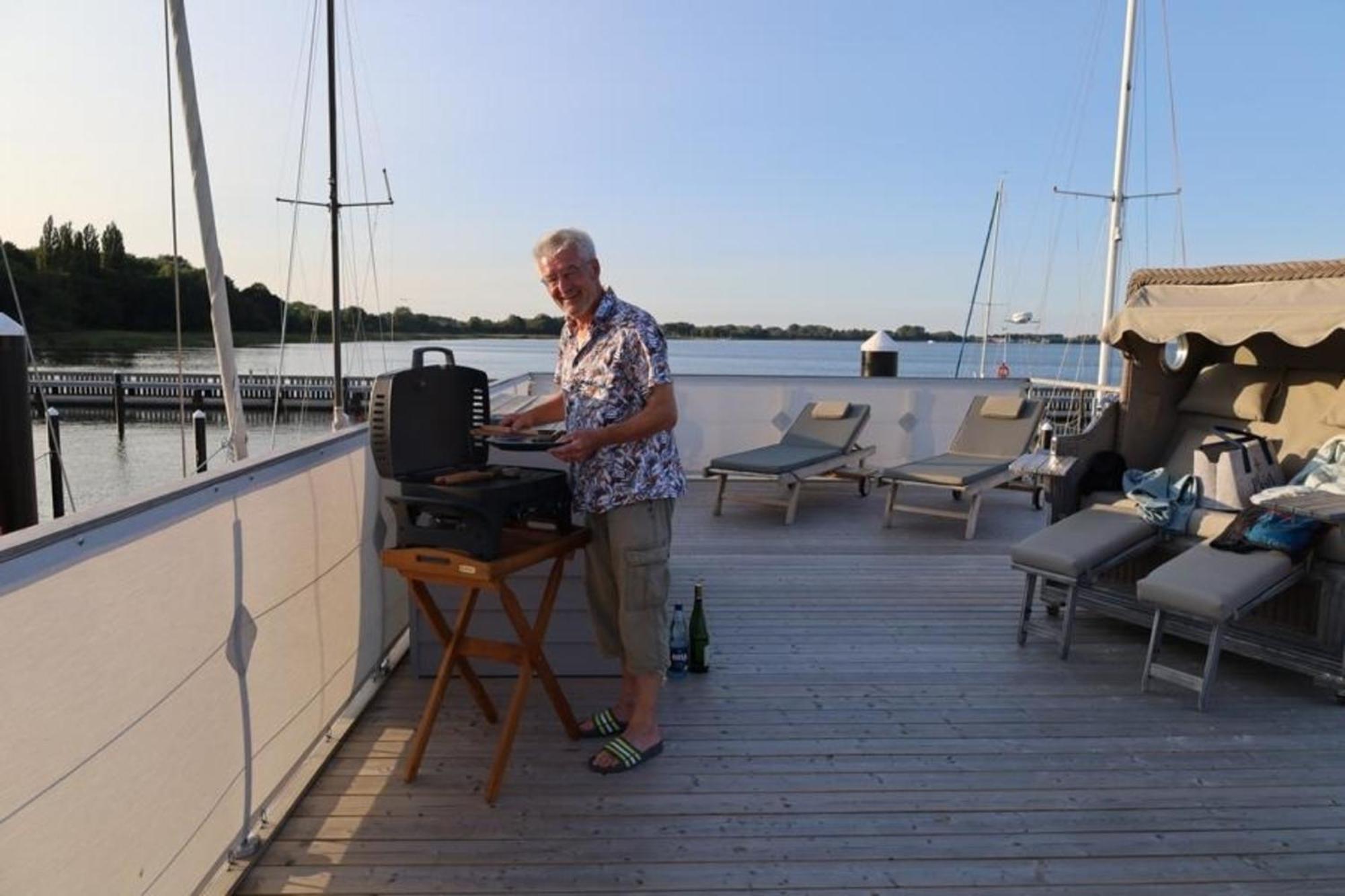 Hotel Hausboot Liliput Stralsund Esterno foto